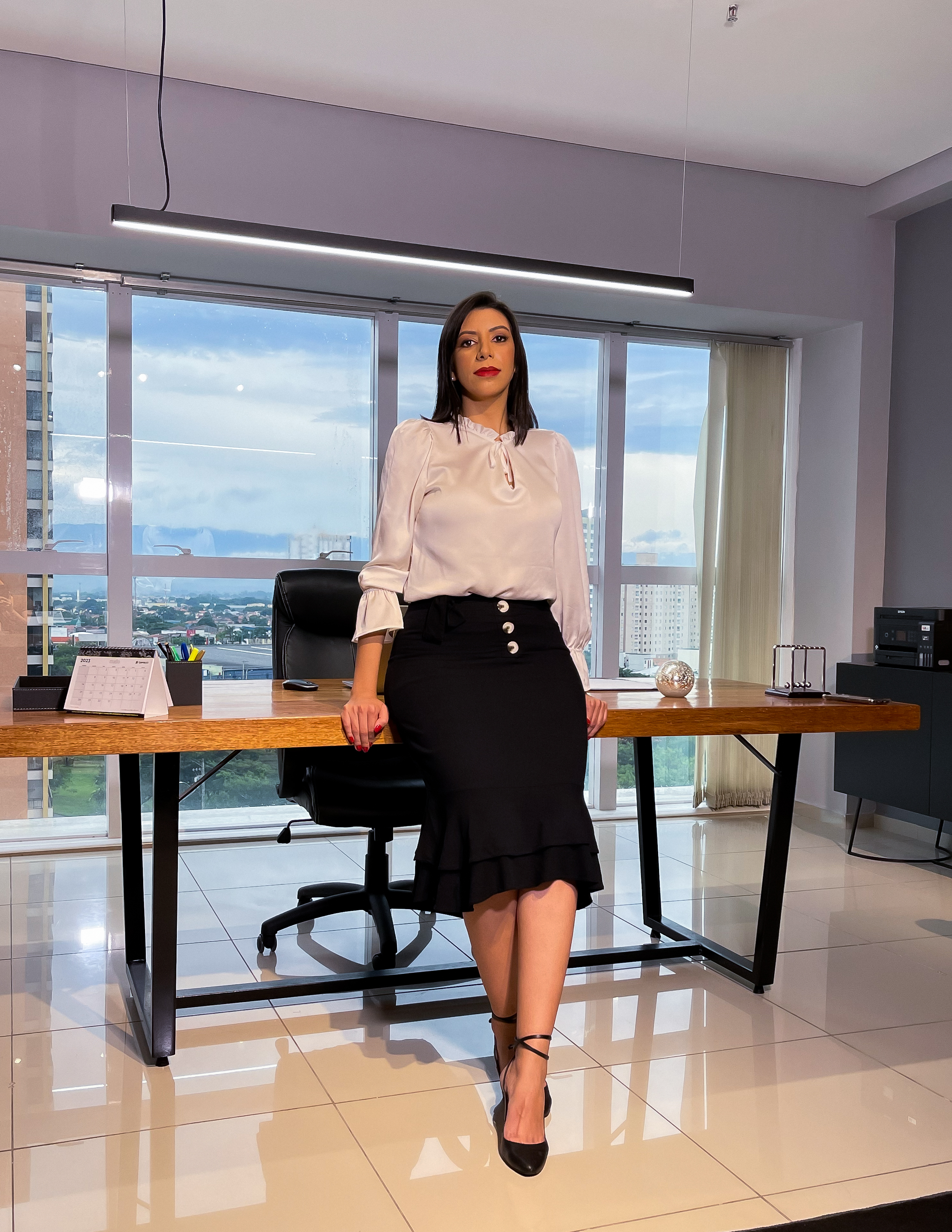 Dra. Cíntia Machado em retrato institucional